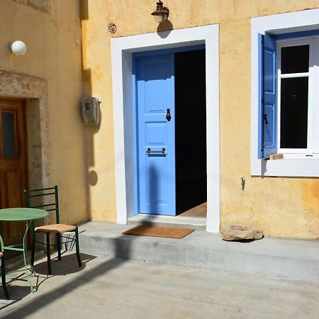 Vori'S Blue Door Country House Exterior foto
